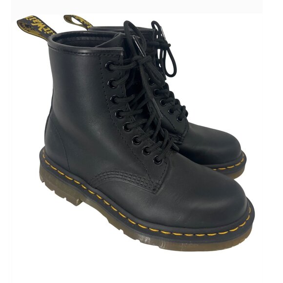 Dr. Martens Air Wair Black Leather Lace Up Ankle Combat Cushioned Boots US 6 New - Picture 1 of 10